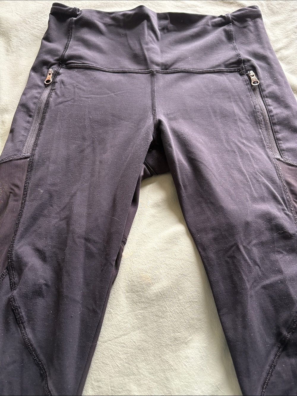 lululemon athletica Black Leggings with Side Zipper Pockets